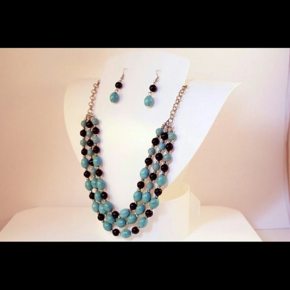 Beaded Statement Necklace and Earrings Set New